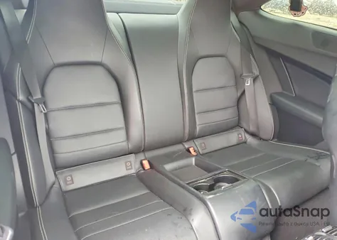 2014 Mercedes-Benz C 250 z USA, uszkodzony, nr VIN WDDGJ4HB8EG326920